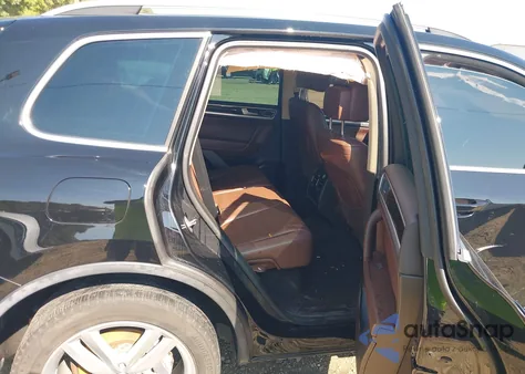 2014 Volkswagen Touareg Tdi Executive из США, поврежденный, VIN WVGEP9BP6ED010186